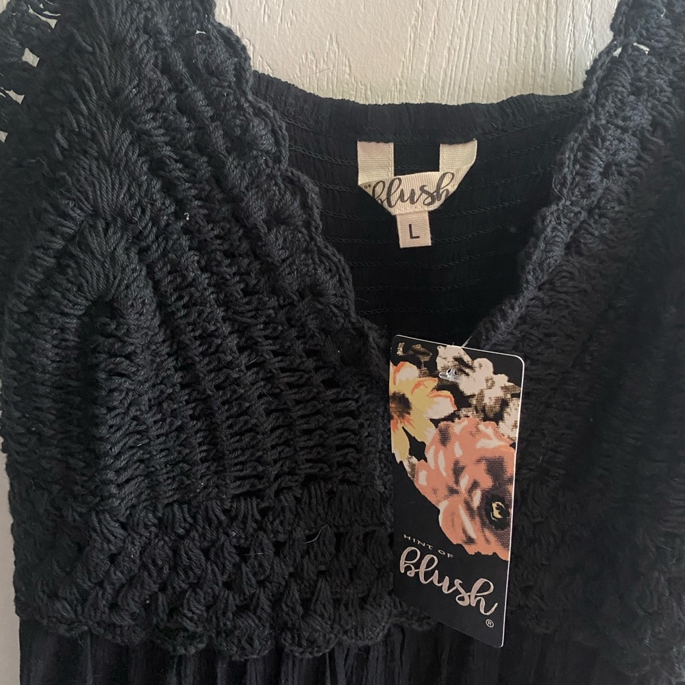 NWT hint of blush crochet top flowy dress